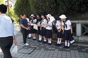 赤い羽根共同募金
