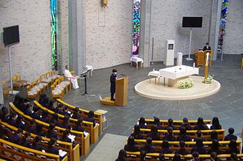 始業式・祈りの集い